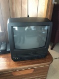 TV/VCR combo with Magnavox Tuner