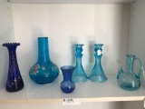 Assorted lot blue glass
