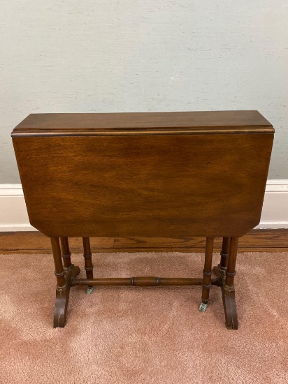 Early Small Drop Leaf Side Table