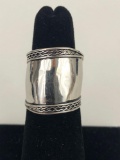 925 Sterling Silver Ring with Bands of Details