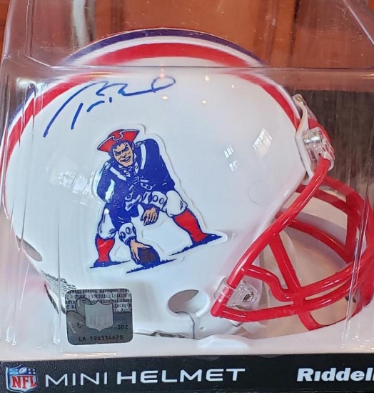 Tom Brady Autographed Patriots Mini-Helmet (Mounted