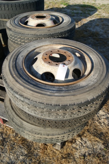 Ford F550 dual tires