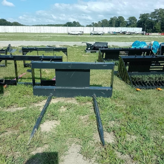JCT HAY BALE SPEAR