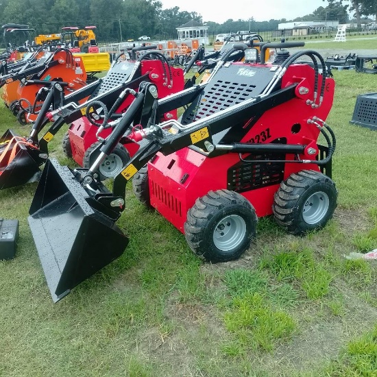 NEW 2026 FUTURE FT-323TZ 13.5HP WHEELED Skid Steer Loader