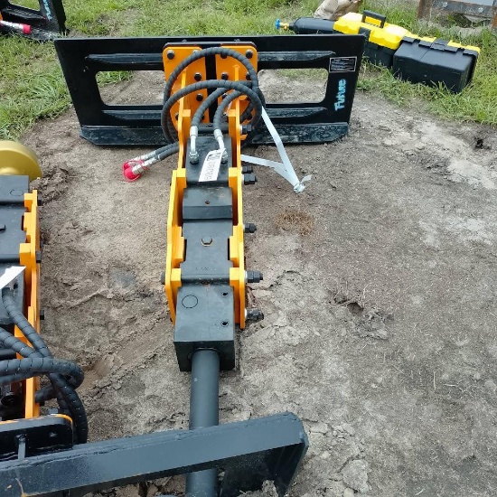 NEW 2026 FUTURE FT-P680 Skid Steer Breaker