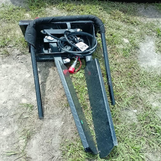NEW 2026 FUTURE FT-MHF44 MINI SKID STEER Horizontal Clamp Fork