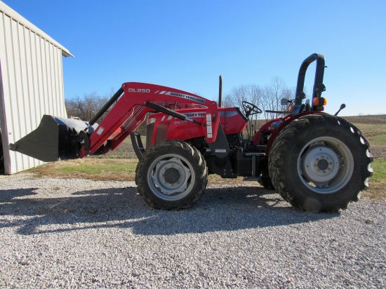 Massey Ferguson 2635 tractor (sharp)