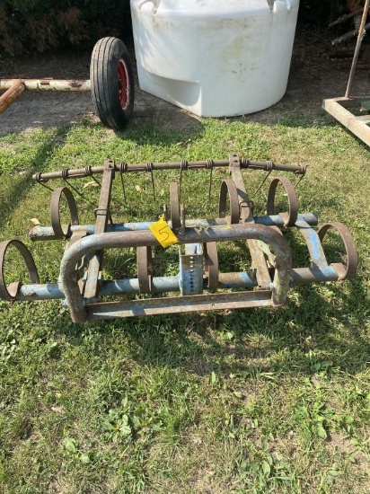 3PT SPRING SHANK FIELD CULTIVATOR