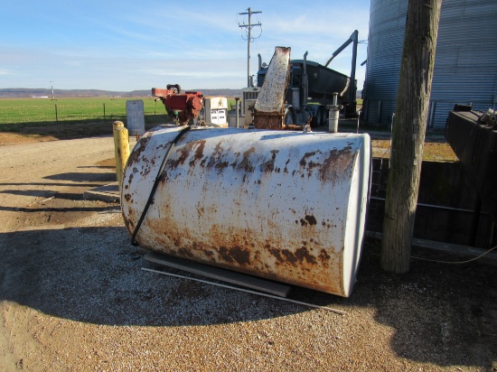 500 GAL ROUND FUEL TANK W/ ELECTRIC PUMP & METER