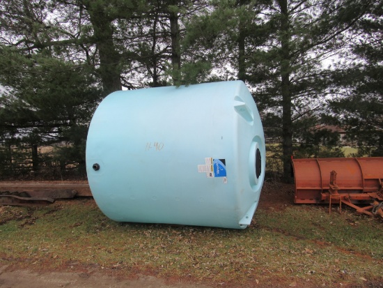 3000 gal poly tank