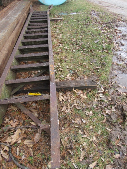 METAL STAIRS
