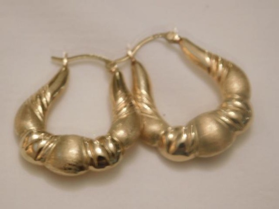 10 Kt. Yellow Gold Hoops