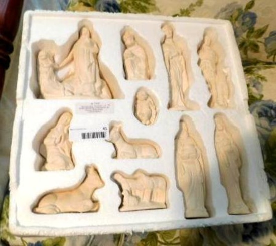 11 Piece Nativity Set