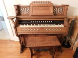 Thierry Milwaukie Old Time Pump Organ and Bench