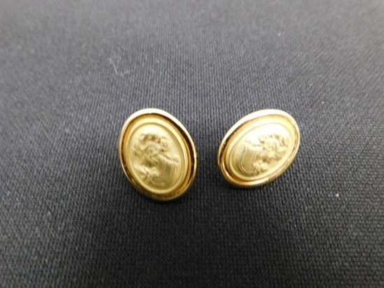18 K Yellow Gold Cameo Earrings