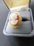 Shell Cameo Ring Set in 18K Yellow Gold