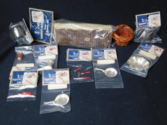 Lot of Fontanini Accessories