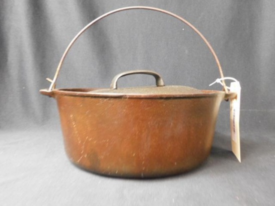 Cast Iron Pot and Lid (Wagner Ware Pot 1268E)