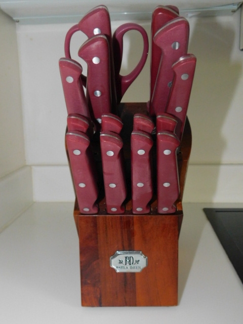 Paula Deen Red Handled 15 Piece Knife Set W/ Wood Block