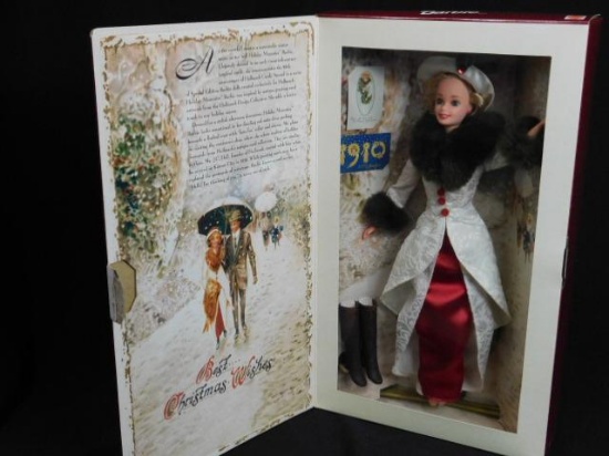 1995 Hallmark Special Edition Holiday Memories Barbie