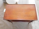 Wooden Hall Mahogany Colonial Art Shop End Table