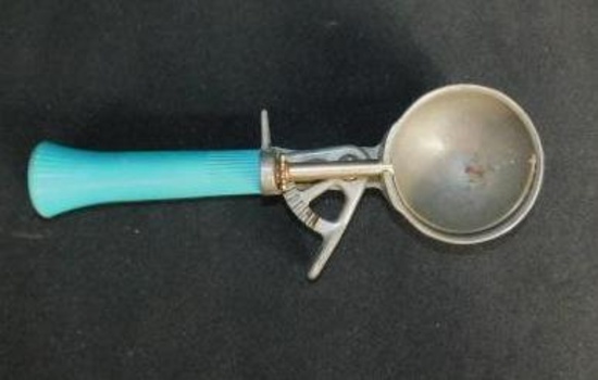 Vintage Ice Cream Scoop