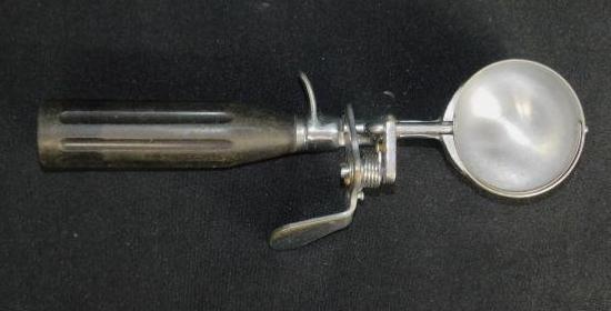 Vintage Ice Cream Scoop