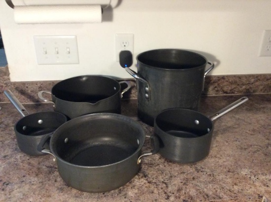 Large Lot of Kitchen Cookware