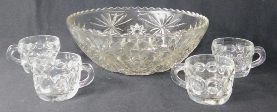 Punch Bowl With 4 Cups