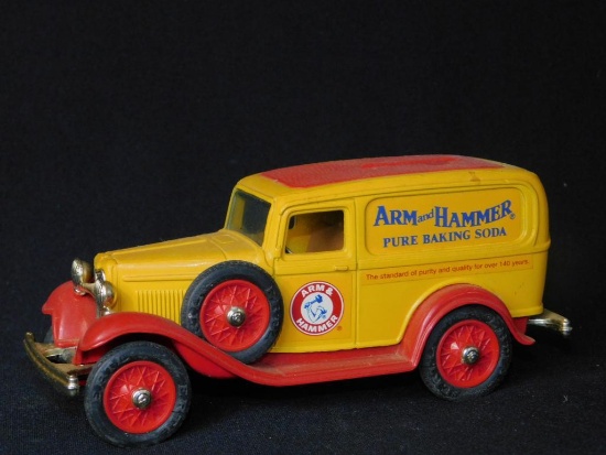 Die Cast, Coin Bank, 1932 Ford Delivery