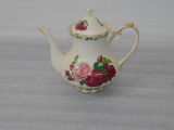 Tea Pot, (Flower Design)