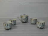 Tea Pot With Four Cups