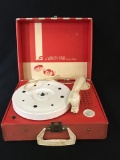 CHILD'S RECORD PLAYER