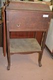 VICTOR PHONOGRAPH CABINET