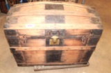 VINTAGE DOME TOP TRUNK