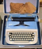 ROYAL TYPE WRITTER AND HP PRINTER