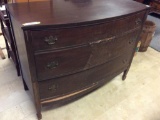 MAHOGANY CHEST OF DRAWERS