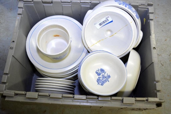 LOT W/ PFALTZGRAFF YORKTOWN DISHWARE
