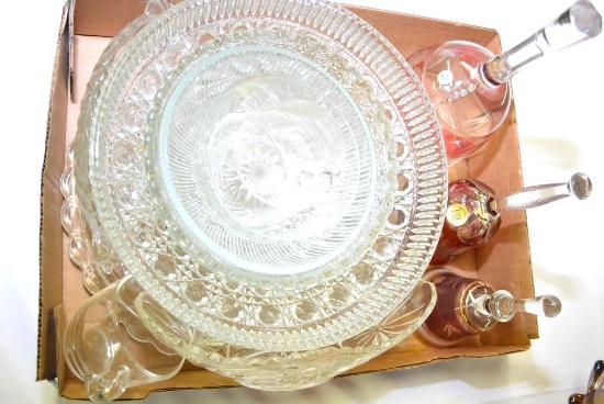 GLASSWARE LOT W/ GOEBEL BELL