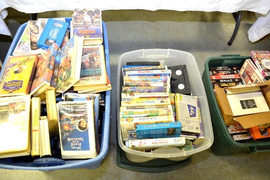LARGE LOT OF VHS MOVIES