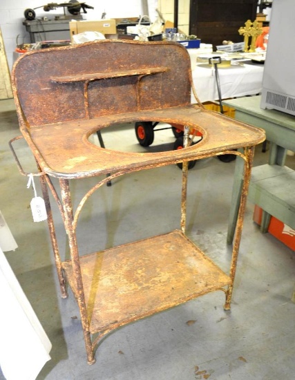VINTAGE METAL WASH STAND