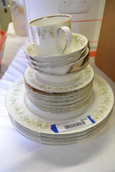 LOT OF JOHANN HAVILAND BAVARIAN CHINA