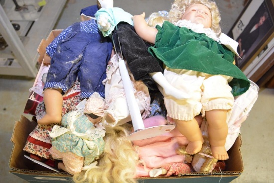 BOX LOT W/ MOSTLY PORCELAIN DOLLS