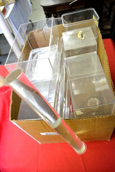 LOT WITH ACRYLIC JEWELRY STANDS