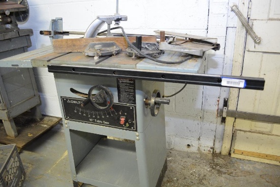 DELTA 10" TABLE SAW