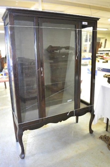 VINTAGE DISPLAY CABINET