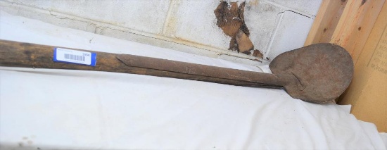 ANTIQUE 9-1/2' "HONEY DIPPER" SHOVEL