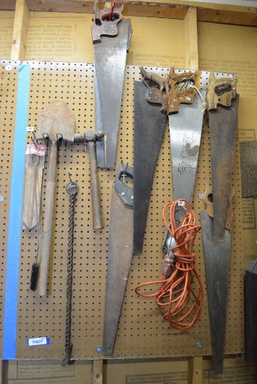WALL LOT WITH HAND SAWS