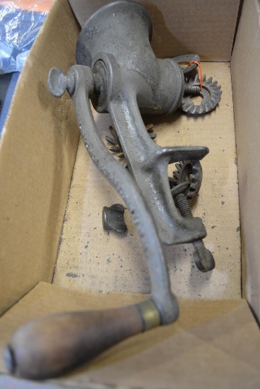 VINTAGE MEAT GRINDER