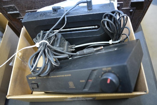 LOT OF 2 WIRELESS MICROPHONE RECEIVERS